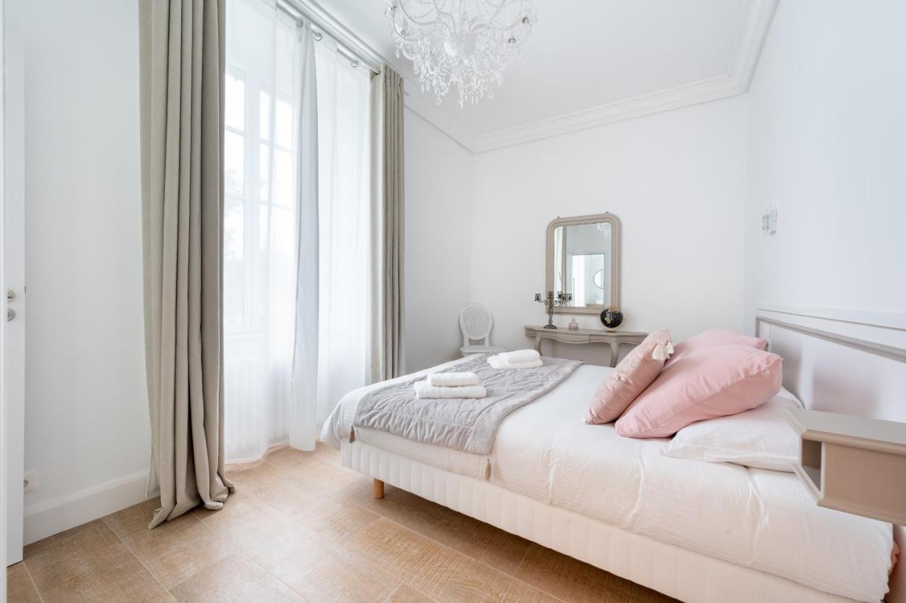 Bed and Breakfast Domaine Les Jardins Darsene Tinteniac Экстерьер фото
