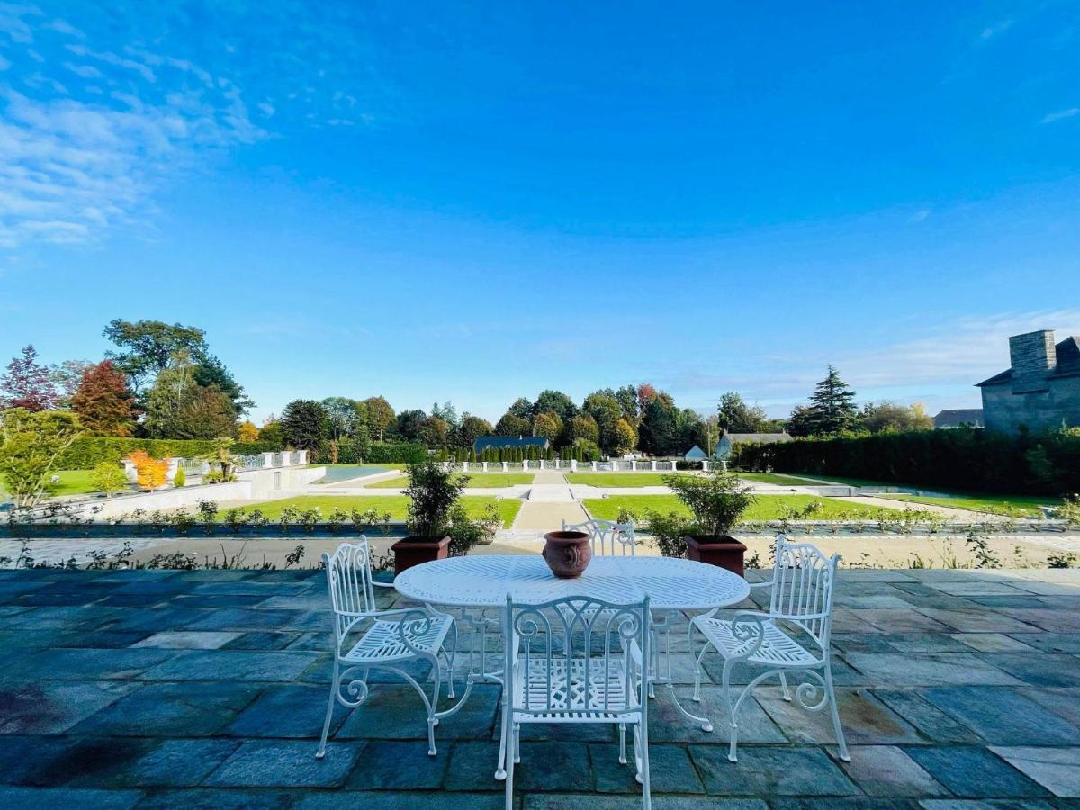 Bed and Breakfast Domaine Les Jardins Darsene Tinteniac Экстерьер фото